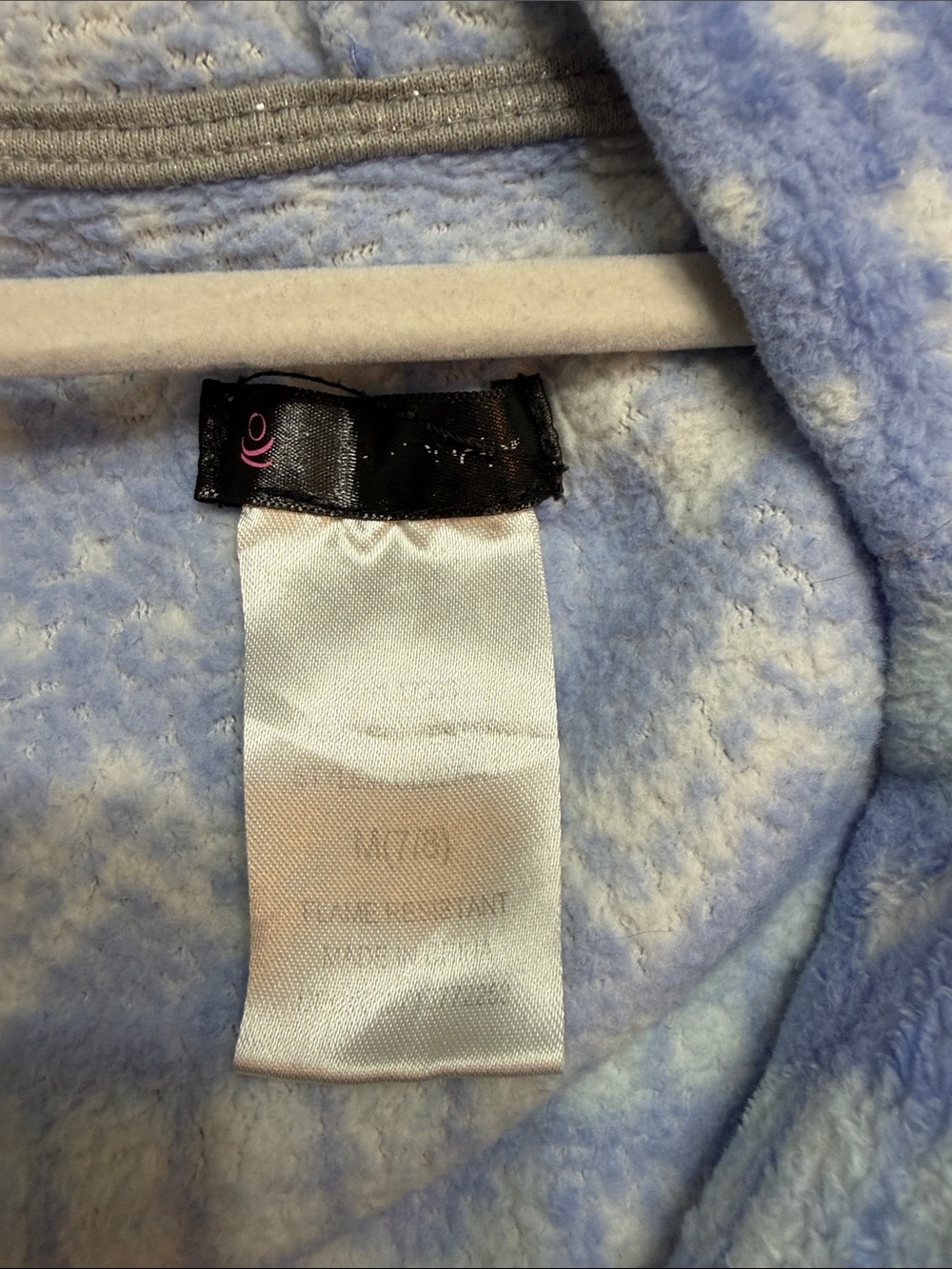 Kid’s Winter Robe - Picture 3 of 3